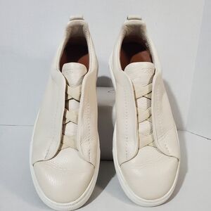 Ermenegildo Zegna White Triple Stitch‎ Sneakers, Size 7M. Like New SKU# B-1